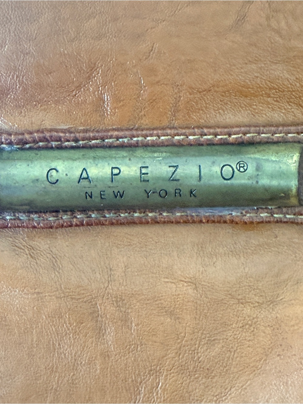 Capezio Two-Tone Vintage
Leather Shoulder Bag/crossbody
|Bronze Hardware | EUC - Picture 3 of 14